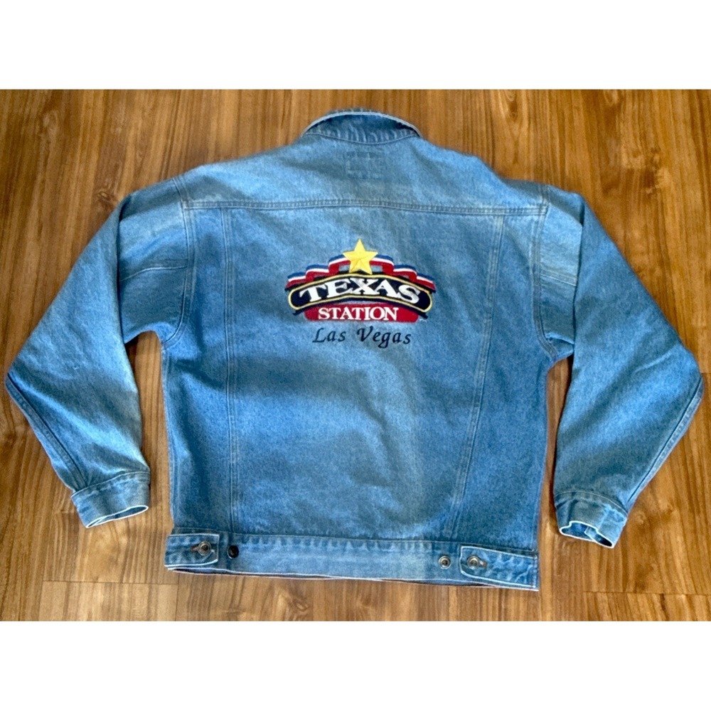 Boden Sports Apparel Texas Station Las Vegas Jean Jacket Men's Medium